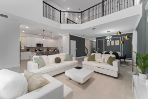 New 4BD Home Sleeps 13 with Pool Spa and BBQ